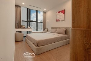 chính chủ bán căn 1n ngay mặt đường láng. giá 4.65 tỷ. lh: để được xem nhà