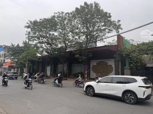 ct siêu phẩm mặt phố phùng hưng hà đông. dt 900m, mt 40m, điện 3 fa, xuất vat, giá 330tr/th