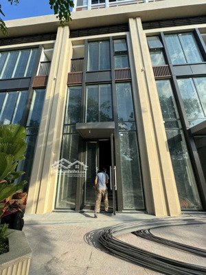 3,3 tỷ đầu dễ dàng sở hữu lâu dài shop chân đế kinh doanh hiệu quả thày vì mua căn hộ tại hà nội