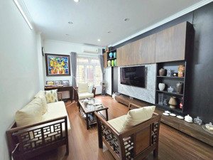 hot! nhà phố đông các, 1 phút ra ga metro, cạnh khu hoàng cầu, ngõ to kinh doanh đỉnh