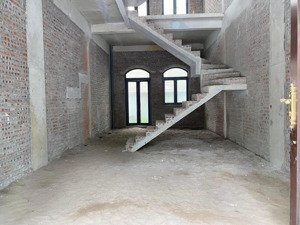 cần tiền bán gấp liền kề chà là 63m2 có sổ giá 8,87 tỷ ngay công viên vinhomes ocean park 2