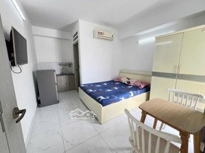 căn hộ studio ban công có thang máy máy giặt riêng ở cách mạng tháng 8, phường 11, quận 3