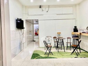 bán nhà 5,1 tỷ, 40m2, 5pn,hướng đông, đường huỳnh tấn phát, gần kcx tân thuận, quận 7