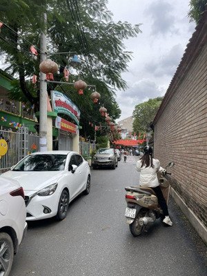 mảnh đất hiếm còn xót lại! vạn phú, ô tô , 50m2, mt 4,5 hơn 9 tỷ.