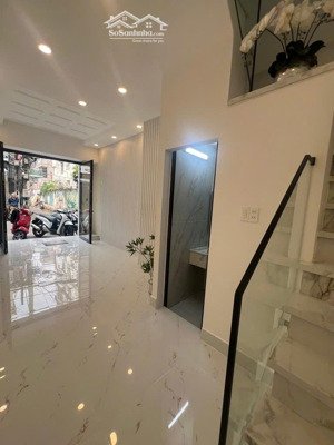 bán nr 23m2 giá 6,8 tỷ tại cách mạng tháng tám, p 15, q10, hcm