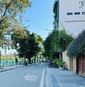 hạ chào bán gấp nhà phố trích sài hồ tây 40m 6 tầng giá 14 tỷ view trọn hồ lh 