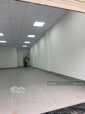 cho thuê mặt bằng mới đẹp mặt phố ngô gia tự, long biên, phù hợp mọi loại hình 12tr/th