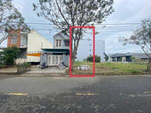 Bán lô đường NGUYỄN CƠ THẠCH (trục 7m5 thông dài) Dt 125m2 giá 8ty6 LH 0942992361