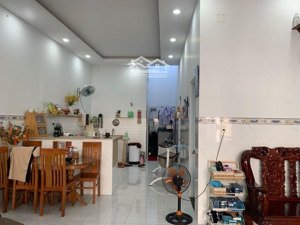 nhà cấp4 đúc, mới ngay chợ xuân thới thượng, sát phan văn hớn - 7,2x12 - giá 3,x