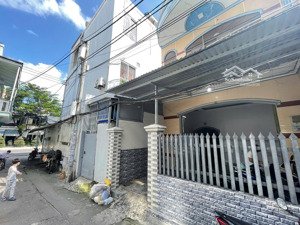 bán nhà 2 tầng cách đường trần phú nha trang 1 chỉ 1 căn giá tốt