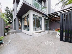 biệt thự jamona q7 - 9x17m - 3 tầng - nội thất hiện đại - an ninh 24/24 - chỉ 24tỷ5 thương lượng