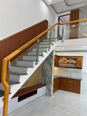 nhà mới, tỉnh lộ 10, shr, hxh, giá chỉ 1 tỷ 750 bớt lộc