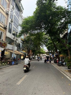 bán nhà phố đội cấn, dt 52m2, giá chỉ 7.2 tỷ. cách mặt phố 50m2