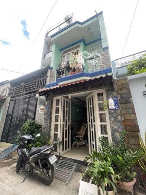 mua bán bđs nhà phố quận 7 đường hoàng trọng mậu