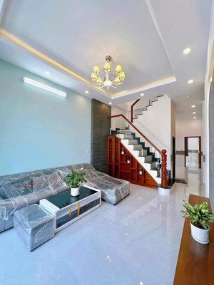 bình thạnh- bán nhà bùi hữu nghĩa, giá: 2 tỷ 620tr. cho thuê được, đường lớn, có sổ. dt: 63.5m2