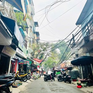 mặt phố oto tránh thông các ngả, kinh doanh sầm uất, dân xây kcbt,tặng nt. dt 37m5t mt 3,5m giá11ty