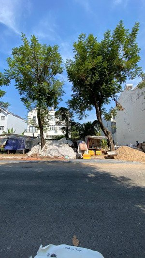 bán 2 lô đất liền kề đường số 16, tân phong, quận 7, tp. hcm, diện tích 252 m2, hot!