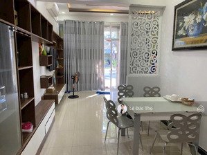 nhà mặt tiền đường trần phú giá đầu tư chưa tới 125tr/m2 ( thấp hơn thị trường 30% )