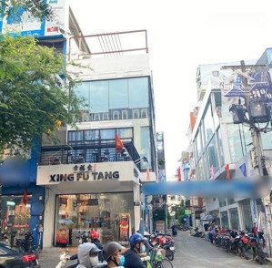 gấp nhà mặt tiền đường võ văn tần phường võ thị sáu quận 3