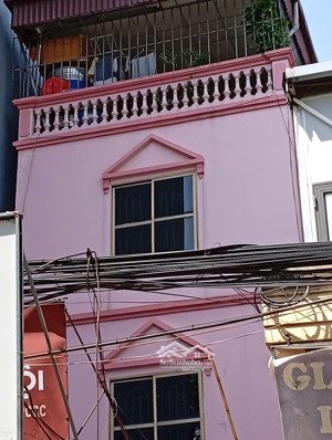 bán đất tặng nhà 4 tầng dân xây kiên cố, cách 6m ra mặt đường to trần cung chỉ nhỉnh 9 tỷ