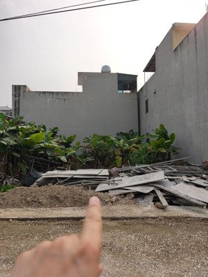 chỉ 3,x tỷ có ngay 40m2 mặt đường kinh doanh lương nỗ, tiên dương, đông anh