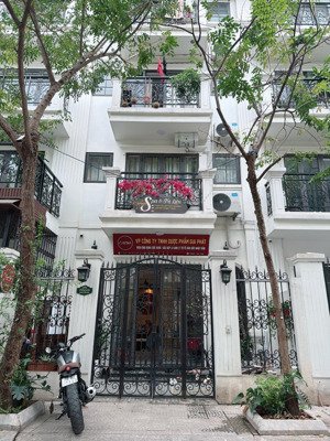 chỉ 9.3 tỷ có ngay nhà đẹp pháo đài láng lô góc dt35m2 5t mt4.5 ngõ thông nội thất sịn xò nhập khẩu