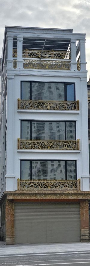 gấp- chính chủ cho thuê nhà mới, thang máy, 114m2x5t, gần duy tân, dịch vọng hậu, cầu giấy, 32 tr