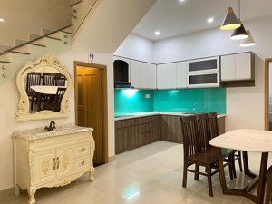 bán nhà 3 tầng góc 2mt ngay trục 2/9 - 97m2 - ngang 5.2m - kinh doanh đa ngành nghề - 15.x tỷ