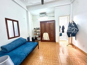 bán nhà phố thành công, ba đình, 28m2 x 5 tầng 3 phòng ngủ, dân xây chắc chắn, ở ngay, 6,7 tỷ!