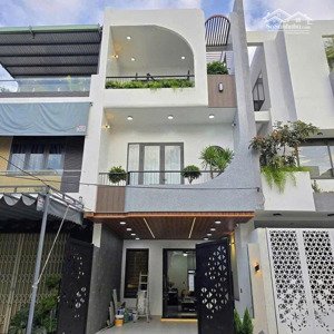 nhà đẹp 3 tầng - hẻm đẹp 8m - đường đồng đen q.tb - dt: 4.7 x 20m ~ 100m² - giá: 14.8 tỷ tl