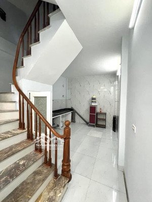 chính chủ cần cho thuê căn nhà tại 225 lĩnh nam - hoàng mai - hà nội