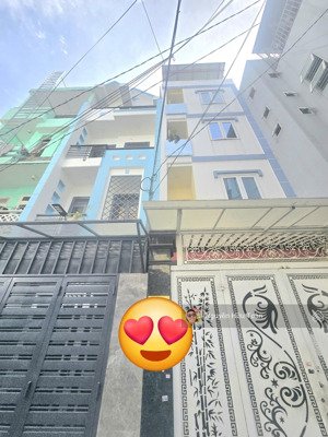 8,5t - chdv 4 tầng doanh thu 480tr/năm hẻm xe hơi đường quang trung phường 8 quận gò vấp