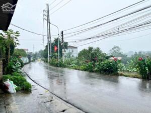 Bán mảnh đất 186m2, sổ HN, mặt trục chính xã Yên Bài, Ba Vì, Hà Nội. Giá hơn 3tỷ