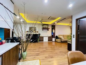 chính chủ bán căn 95m2 2pn2wc goldseason view đường nguyễn tuân gần đh hà nội, ga tàu điện trên cao