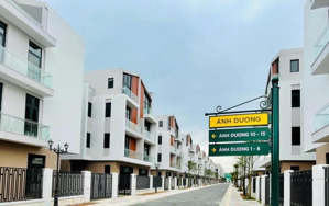 bán gấp biệt thự tại vinhomes ocean park 3, giá chỉ nhỉnh 16 tỷ, 120m2, hướng tây nam