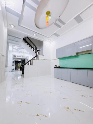 Bán Nhà Tân Chánh Hiệp 03. 70m2.3 Tầng BTCT.Đường 5m. 50m Ra Chợ Cây Thị,200m ra Hiệp Thành CTY