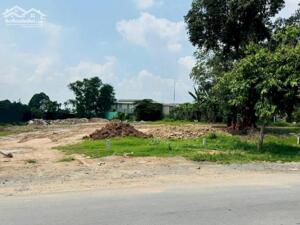 CHỈ 1.8 TỶ SỞ HỮU ĐẤT VÀNG NGÃ BA CHỢ HÒA LẠC - MẶT CHÍNH KINH DOANH - XÂY CCMN HÁI RA TIỀN!