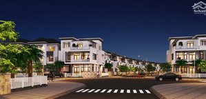 bán nhà liên kế the light city-4pn,5wc- giá cực tốt-chỉ 5,8 tỷ (bao thuế phí)