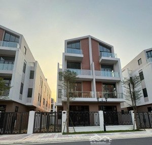 bán biệt thự tứ lập ánh dương vinhomes ocp3