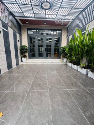 nhà đẹp khu vực gần phan văn hớn ,tân thới nhất, đường oto chạy rộng 10m thông thoáng