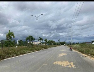 chủ cần ra gấp lô đất đẹp đường lê duẩn - 2.05 tỷ