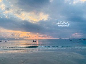 đất gần biển dốc lết, dt : 70m2 -300m2. thích hợp cho a/c đầu tư, giá : 2 tỷ - 10 tỷ