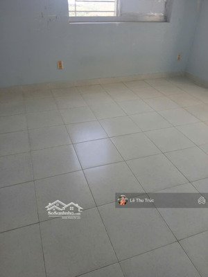 bán căn hộ phú mỹ thuận. dt 95m, 2pn, 2wc, chủ không hỗ trợ vay, bán trong tuần. giá 2.3 tỷ