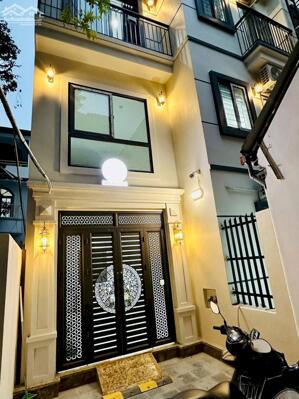 Bán Toà CHDV xây mới 7 tầng lô góc, ngõ ôtô. Nằm Trên Con Phố Nguyễn Khang, phường Yên Hòa, quận Cầu Giấy. + Diện tích: 180m² xây mới 7 tầng lô góc 2 mặt ngõ. GIA 56 TY