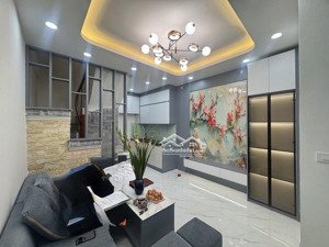 bán nhà riêng tại phường bạch mai, hai bà trưng, hà nội, giá siêu hời 8,3 tỷ, 30m2