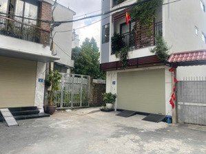 đất vàng xuân la hiếm còn sót lại