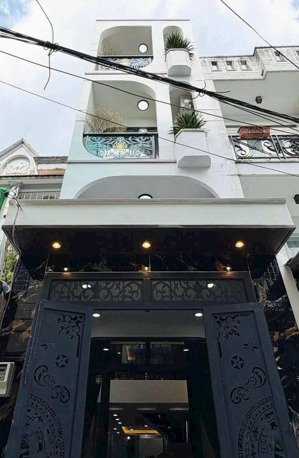 siêu phẩm nhà lý văn phức - quận 1. chỉ 5tỷ510/68,8m2 thuê 28tr. gần công viên lê văn tám