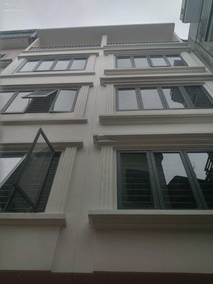 phú thượng -an dương vương-tây hồ 35m² x 5 tầng mới , mt 4 m, giá 7 tỷ hơn. - 3 ngủ gần ô tô