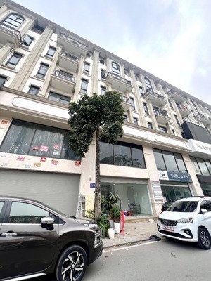 cho thuê nhà shophouse 96m x 7t, mt 6,5m. có 2 mặt tiền, thang máy, tố hữu him lam vạn phúc hà đông