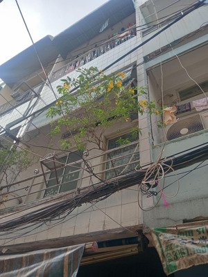 hiếm chia tài sản bán gấp khu 20 thước quận 4 chỉ 4 tỷ